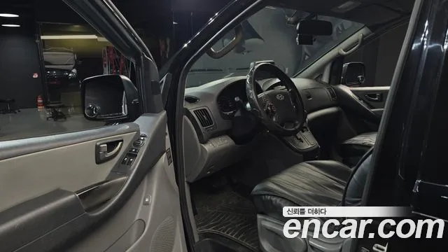 Hyundai Starex 2012 thumb 10