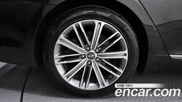 Genesis G80 2017 thumb 5