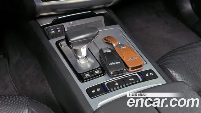 Genesis G80 2017 thumb 9