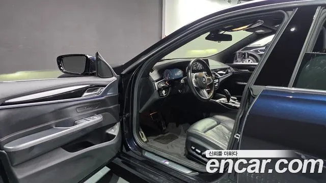 BMW Gran Turismo 2019 thumb 10