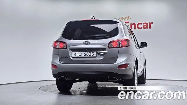 Hyundai Санта Фе 2011 thumb 4