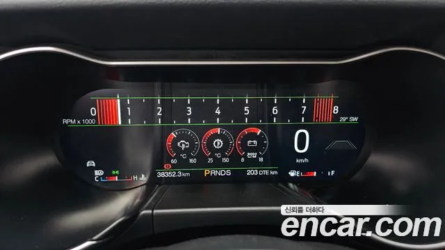 Ford Mustang Mach-E 2022 thumb 8