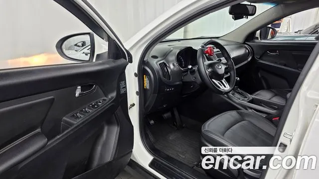 Kia Sportage 2011 thumb 10