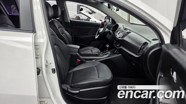 Kia Sportage 2011 thumb 11