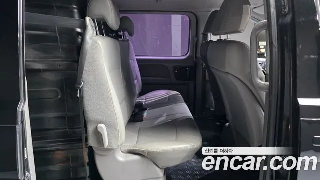 Hyundai Starex 2015 thumb 11