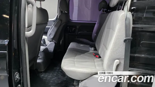 Hyundai Starex 2015 thumb 12
