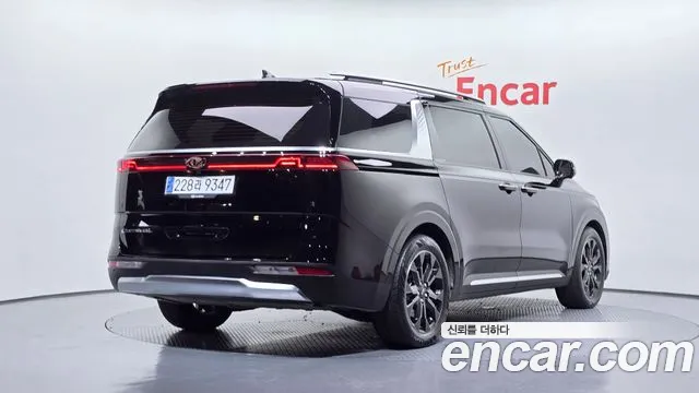 Kia Carnival 2020 thumb 2