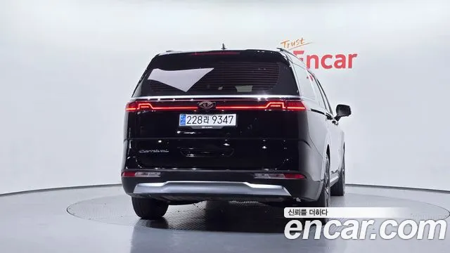 Kia Carnival 2020 thumb 4