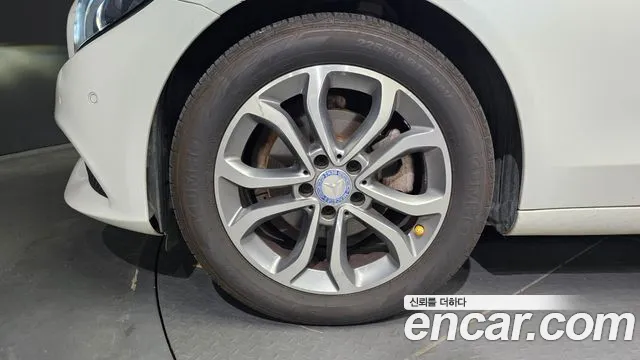 Mercedes-Benz C-Класс 2018 thumb 5