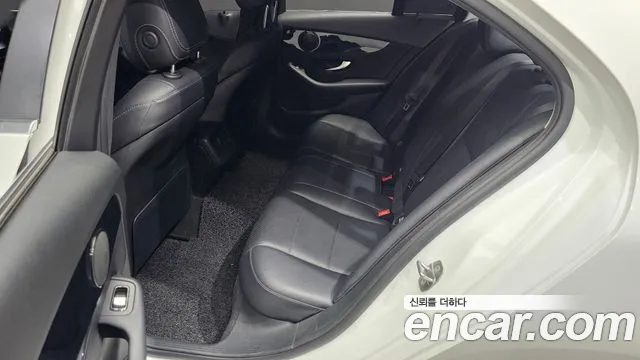 Mercedes-Benz C-Класс 2018 thumb 12