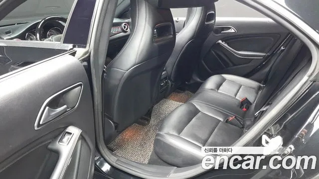 Mercedes-Benz CLA 2014 thumb 12