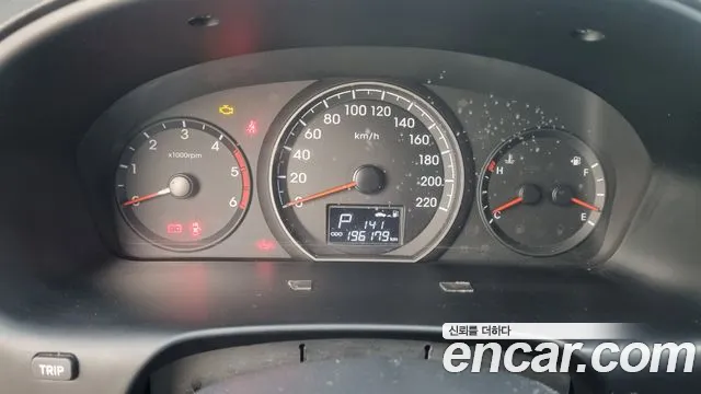 Hyundai Starex 2016 thumb 8