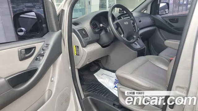 Hyundai Starex 2016 thumb 10