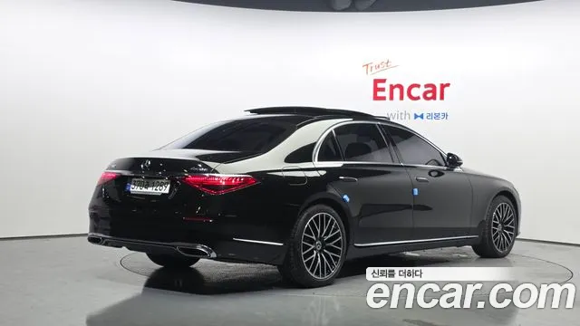 Mercedes-Benz S-Класс 2023 thumb 2