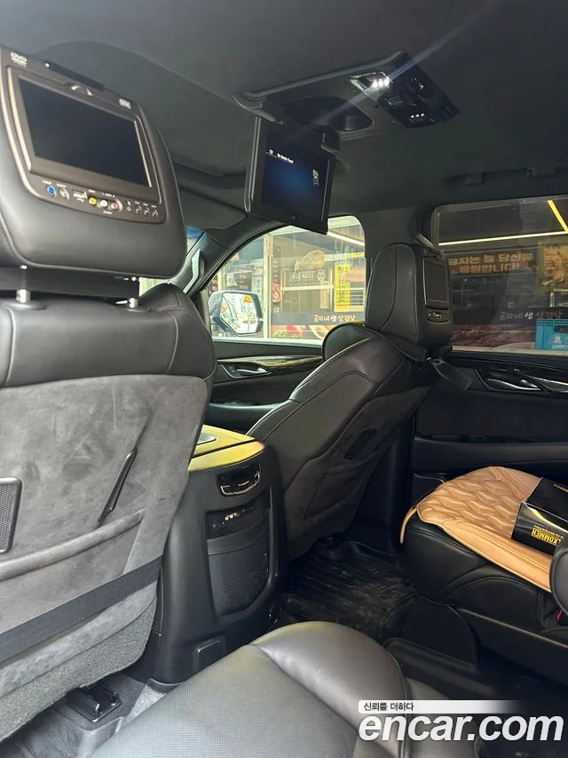 Cadillac Escalade 2015 thumb 7
