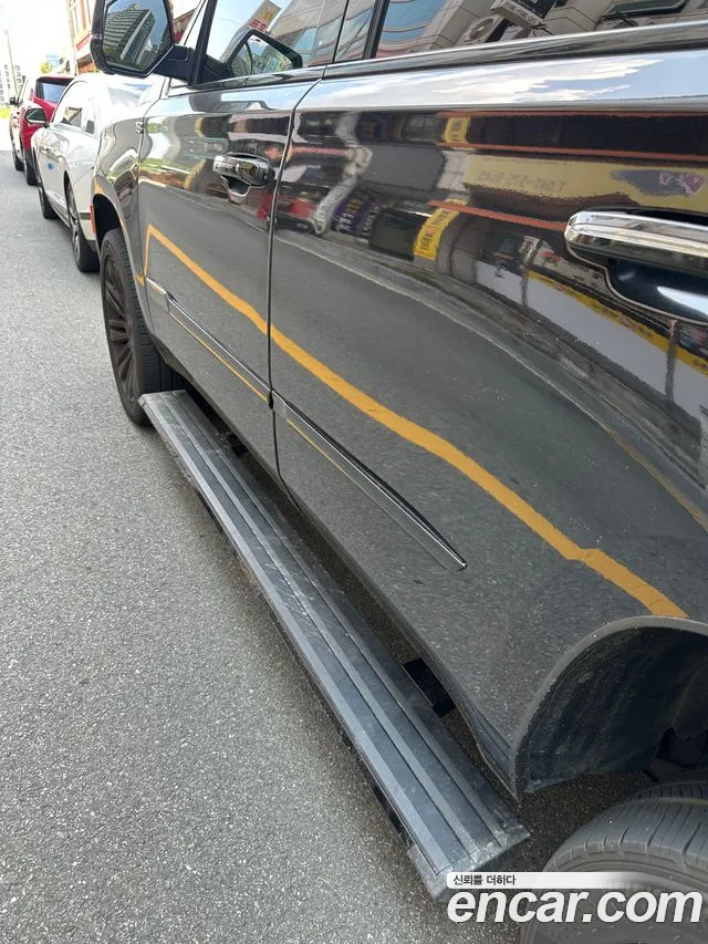 Cadillac Escalade 2015 thumb 8