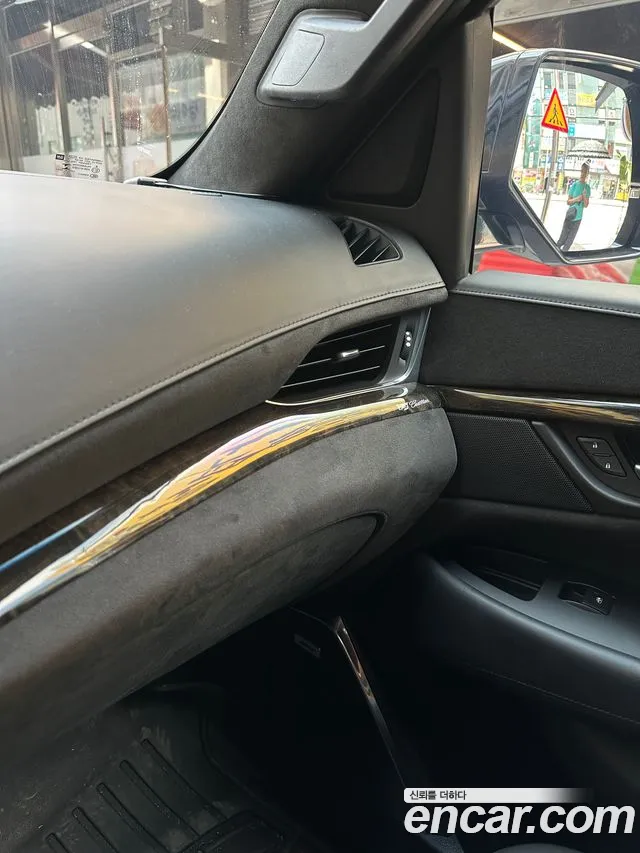 Cadillac Escalade 2015 thumb 9