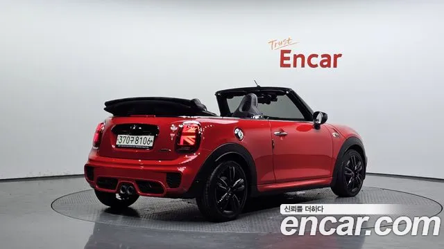 Mini Cooper Convertible 2020 thumb 2