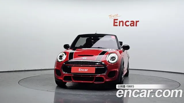 Mini Cooper Convertible 2020 thumb 3