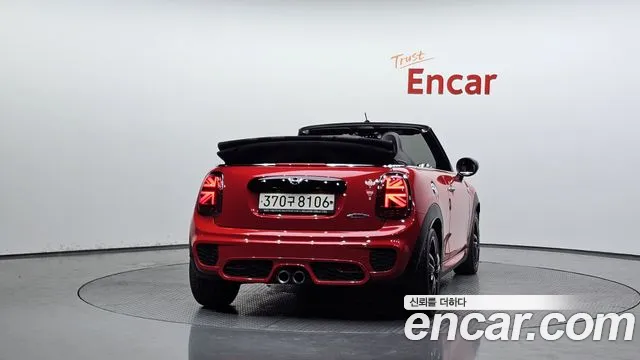 Mini Cooper Convertible 2020 thumb 4