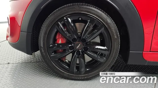 Mini Cooper Convertible 2020 thumb 5