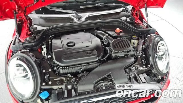 Mini Cooper Convertible 2020 thumb 6