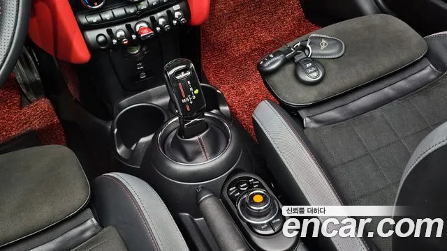Mini Cooper Convertible 2020 thumb 9