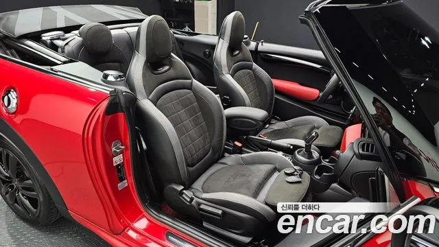 Mini Cooper Convertible 2020 thumb 12