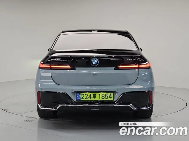 BMW 7 серии 2023 thumb 4