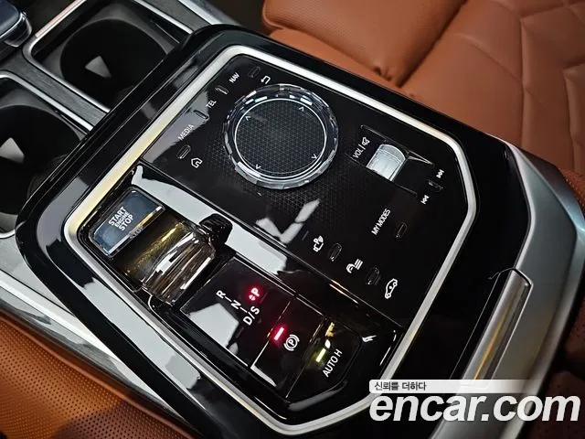 BMW 7 серии 2023 thumb 9