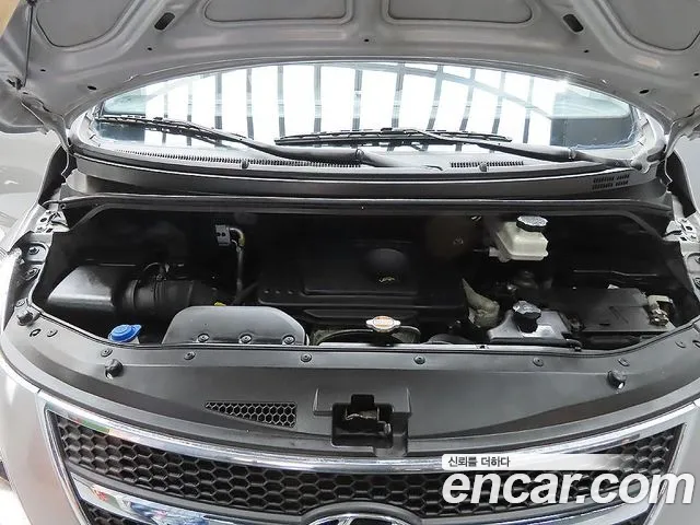 Hyundai Starex 2011 thumb 6