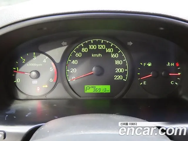 Hyundai Starex 2011 thumb 8