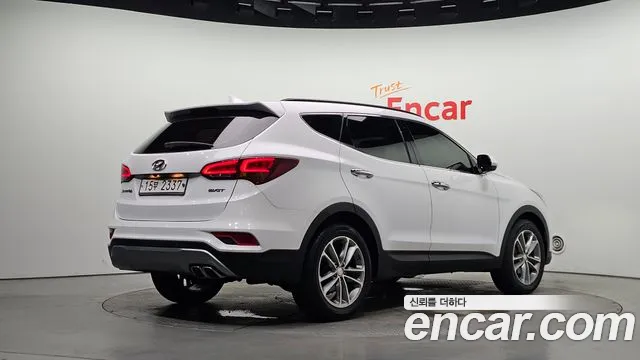 Hyundai Santafe 2015 thumb 2