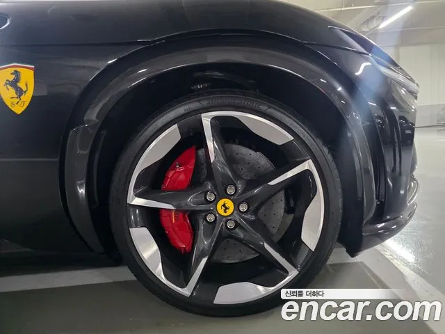Ferrari Purosangue 2024 thumb 5