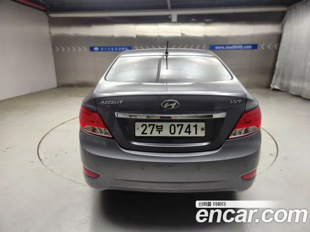 Hyundai Accent 2016 thumb 4