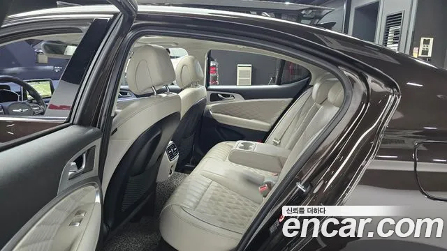 Genesis G70 2018 thumb 12