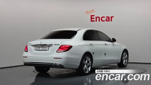 Mercedes-Benz E-Класс 2018 thumb 2