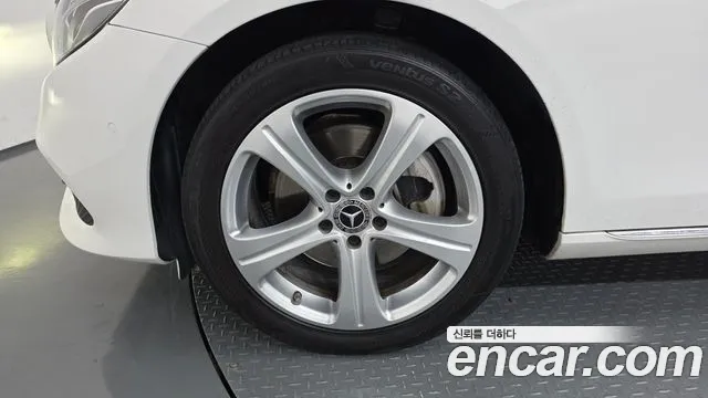 Mercedes-Benz E-Класс 2018 thumb 5