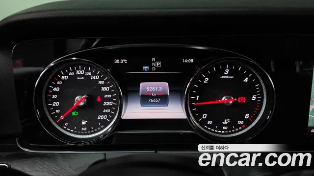 Mercedes-Benz E-Класс 2018 thumb 8