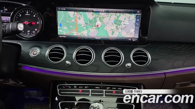 Mercedes-Benz E-Класс 2018 thumb 12
