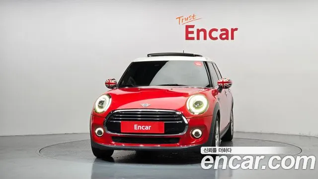 Mini Cooper 2020 thumb 3