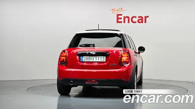 Mini Cooper 2020 thumb 4