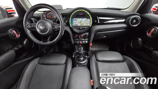 Mini Cooper 2020 thumb 7
