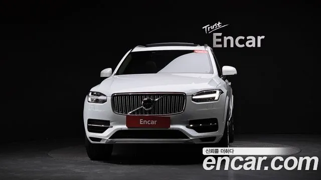Volvo XC90 2019 thumb 2