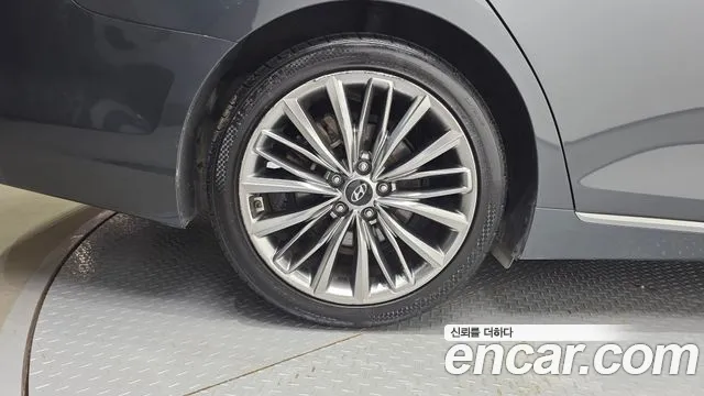 Hyundai Grandeur 2018 thumb 5