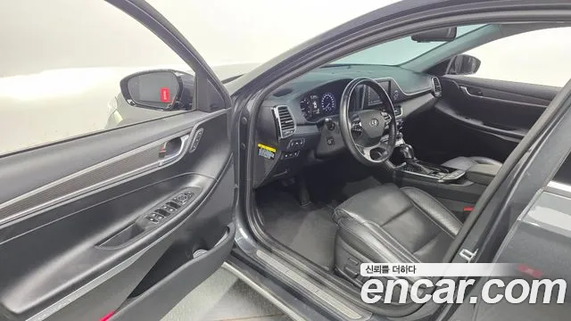 Hyundai Grandeur 2018 thumb 10