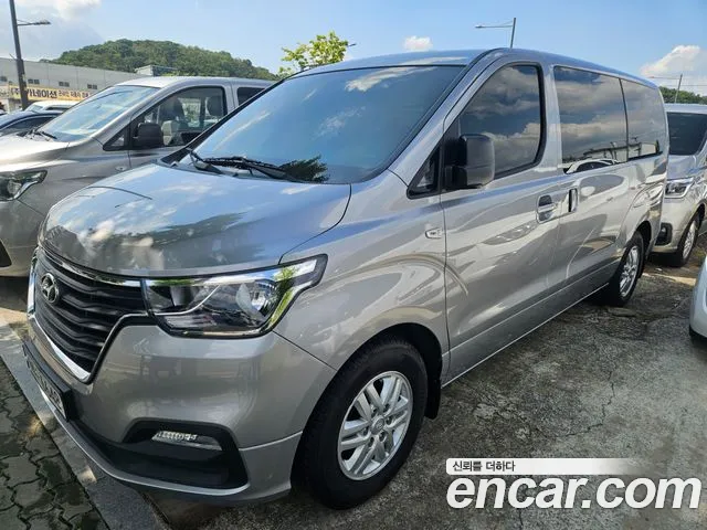 Hyundai Starex 2021 thumb 12