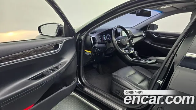 Hyundai Grandeur 2018 thumb 10