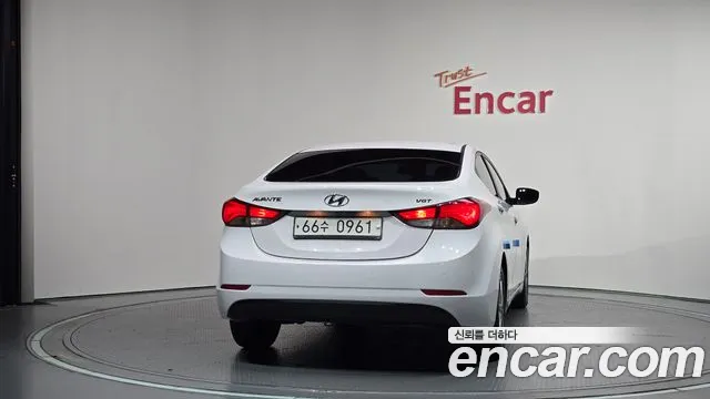 Hyundai Avante 2015 thumb 4