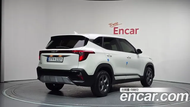 Kia Seltos 2023 thumb 2